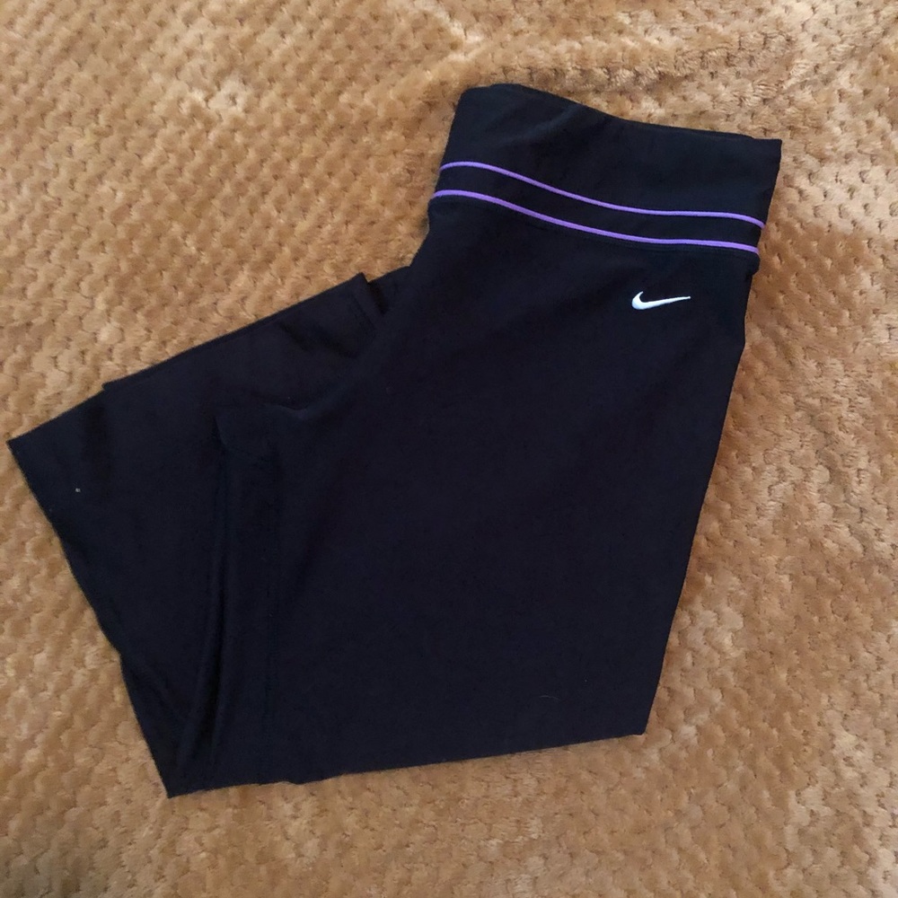 Women’s Nike Wide Leg Capri